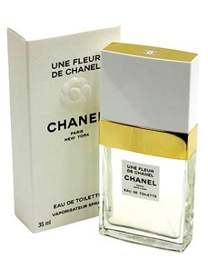 Une Fleur De Chanel by CHANEL 1998 .